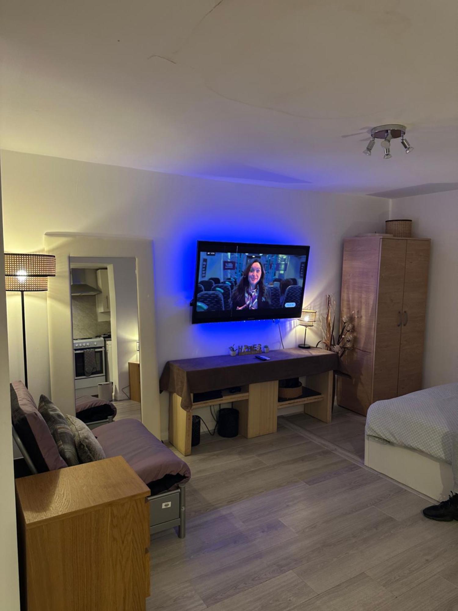 Stylish Studio Flat - Watford Junction - Harry Potter Buitenkant foto